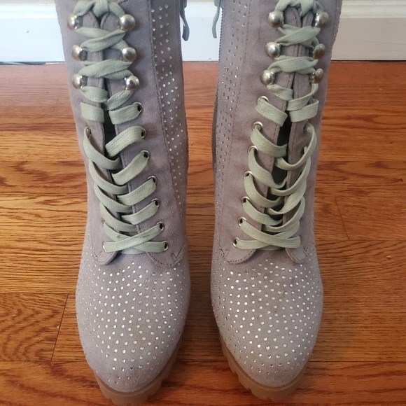 Cute & Chunky 'Glaze' Grey Sparkly Boots (Size 9) - Picture 2 of 6